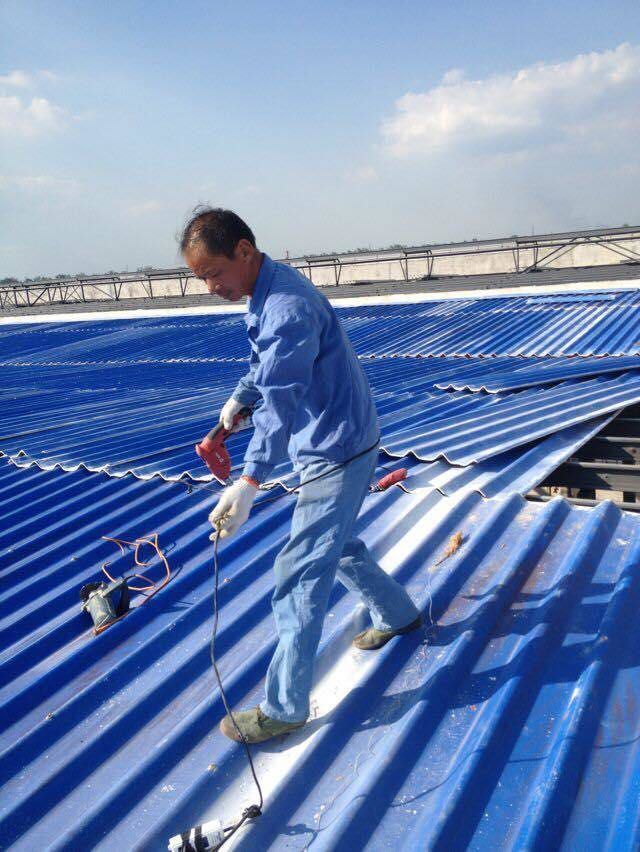 �ͺ��߰���